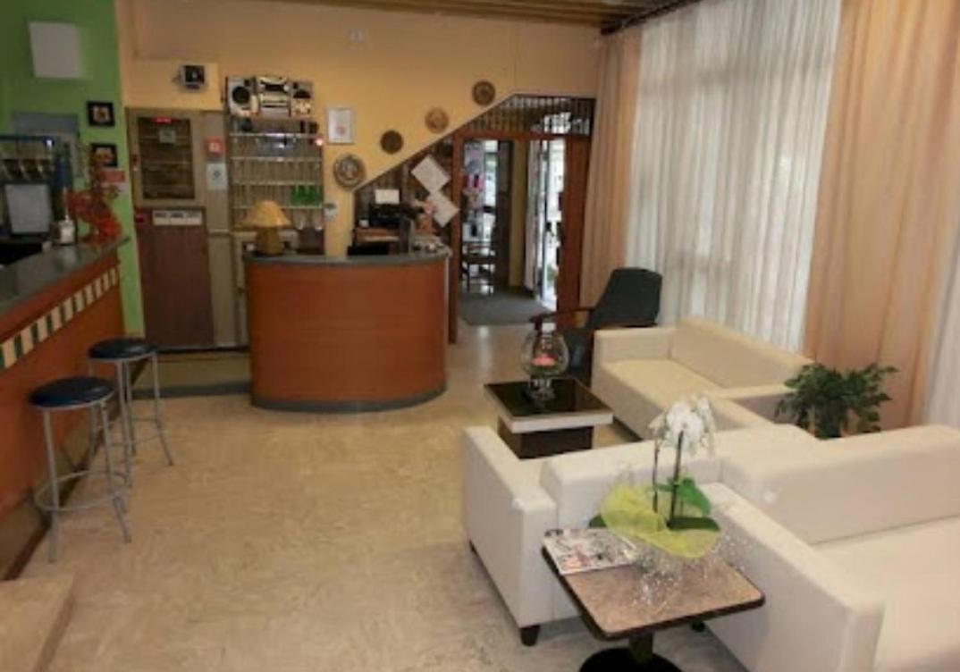 Hotel Sabbia D'Oro Rimini Bagian luar foto
